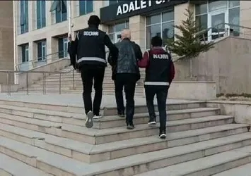Adıyaman'da yıkılan sitenin müteahhidi İran'a kaçmaya çalışırken yakalandı