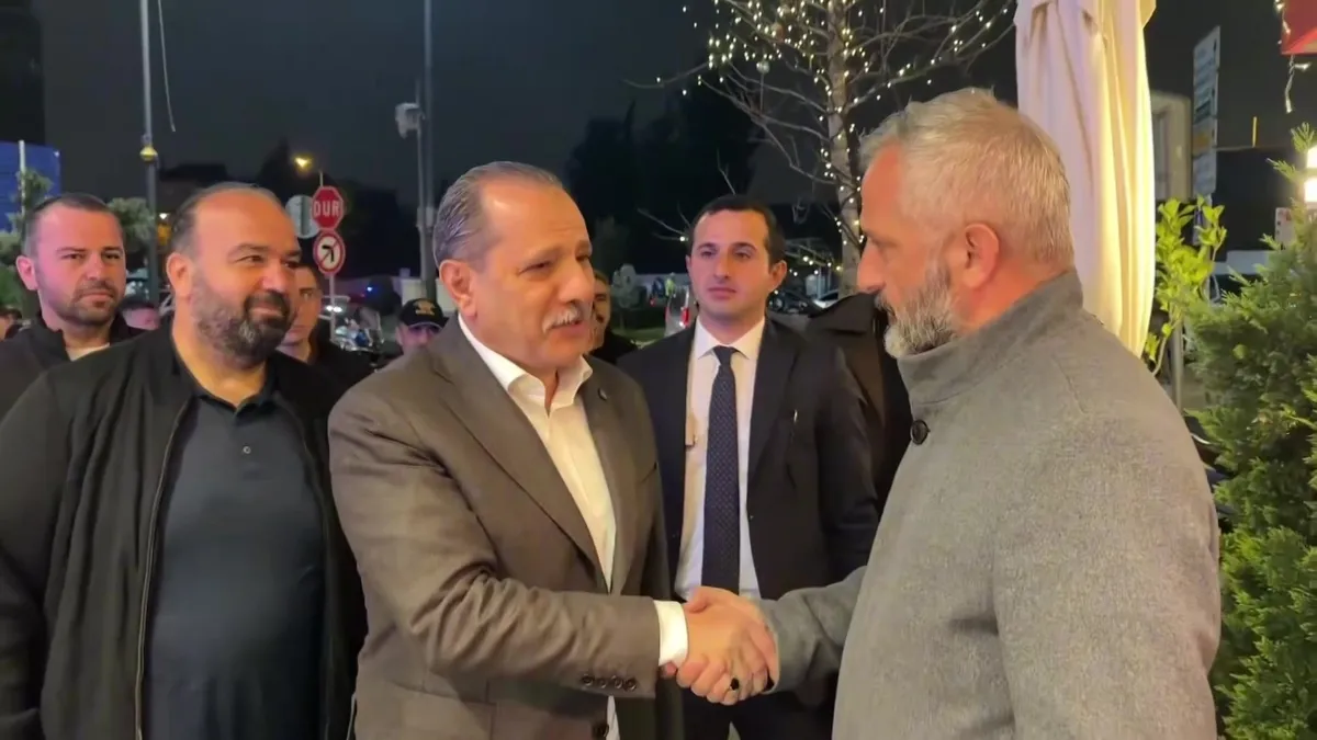 1792982337221.jpg İstanbul İl Emniyet Müdürü Selami Yıldız, Kağıthane'deki denetimleri yerinde inceledi: Çocuklara hediyeler verdi - 2
