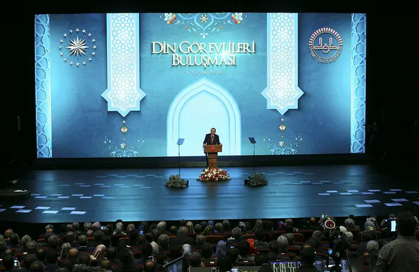 Başkan Erdoğan: Şehit ve gazilerimizin kanlarını yerde bırakmayacağız!