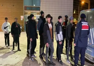 Bursa'da yasa dışı ülkeye giren göçmenlere operasyon! 9 kişi yakalandı