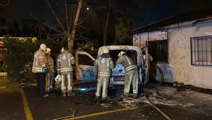 Pendik’te korku dolu anlar! Polis aracı yandı! Alevler hastanenin arşiv binasına sıçradı