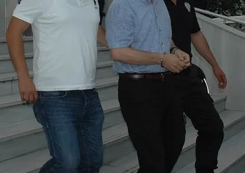 İzmir'de FETÖ/PDY operasyonu: 7 gözaltı