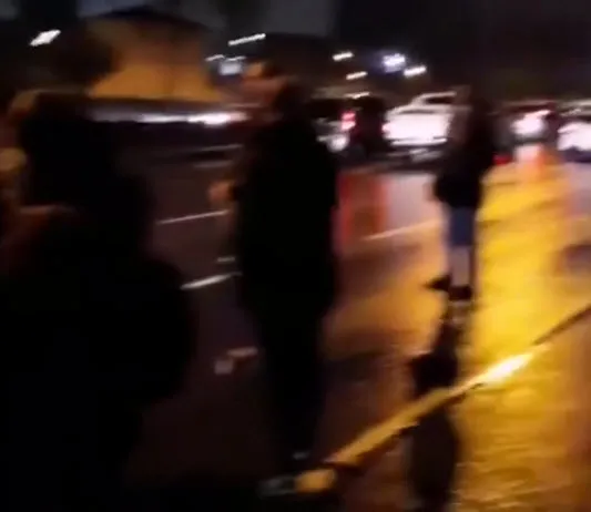 Son dakika: İstanbulluların İETT çilesi: Yine yolda bıraktı! Sabah karanlığında otoyol kenarında beklediler - 2