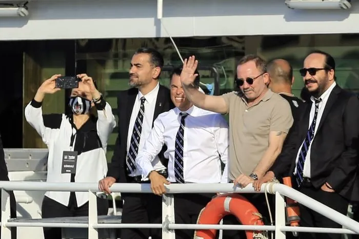 Beşiktaş haberleri bugün | Şampiyon Beşiktaş'ta 10 futbolcunun sözleşmesi sona erdi