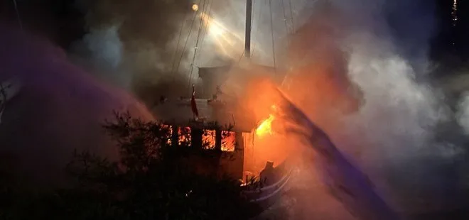 Muğla’da tekne yangını: Karadan ve denizden müdahale edildi