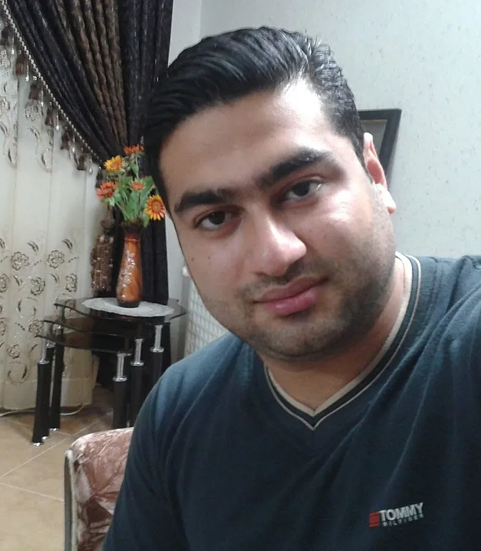 sislide-sir-olum-iranli-bodyguard-agzi-yuzu-kanlar-icinde-bulundu-1744357831617.jpeg Ölü bulunan 39 yaşındaki Seyedmojtaba Hashemi (DHA)