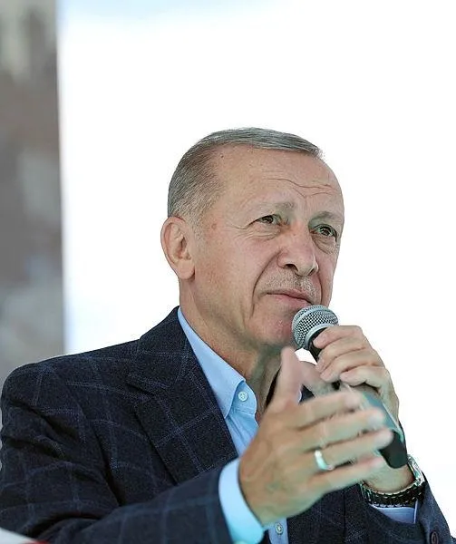 Başkan Erdoğan’dan Adıyaman’da depremzedelere hakaret eden muhalefete sert sözler: Menfaatçi de cahil de sizsiniz