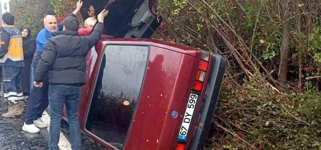 Alaplı'da otomobil kaza yaptı: 3 yaralı