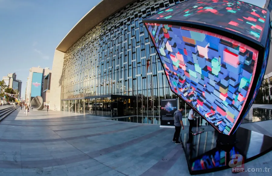 AKM 2025-2026 etkinlik takvimi | Kültür-Sanat sezonu başladı: Opera, bale, sergi, tiyatro ve özel Cumhuriyet etkinlikleri 6