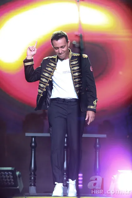 Tuba Ünsal ile Mustafa Sandal'ın ortaya çıkan görüntüsü şoke etti! 17 yıl sonra yeniden 8