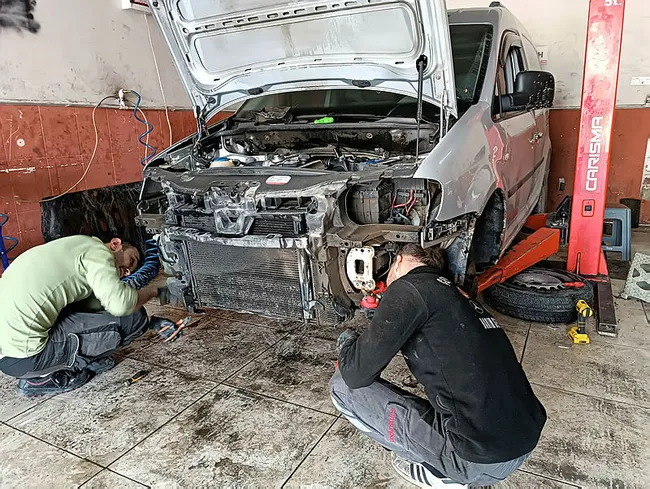 arac-sahipleri-dikkat-ihmal-edilen-periyodik-bakim-pahaliya-patladi-1696960359009.jpg Araç sahipleri dikkat! İhmal edilen periyodik bakım pahalıya patladı - 1