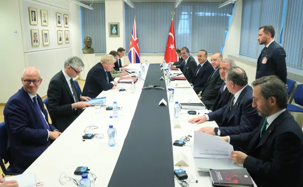 Son dakika: Başkan Erdoğan yurda döndü! Brüksel dönüşü Başkan Erdoğan basın mensuplarının sorularını yanıtladı