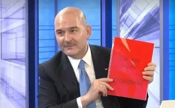 Son dakika: İçişleri Bakanı Süleyman Soylu gösterdiği kırmızı dosyayı açtı: 74 belediyeye terör soruşturması! İBB’de 1668 kişi terör bağlantılı