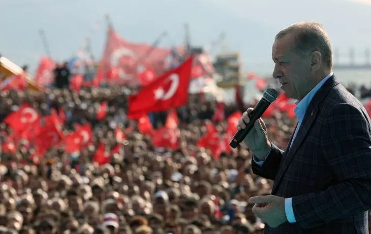 Başkan Recep Tayyip Erdoğan’ın İzmir mitingi Batı’yı panikletti! Rakiplere korku veren hırçın bir performans