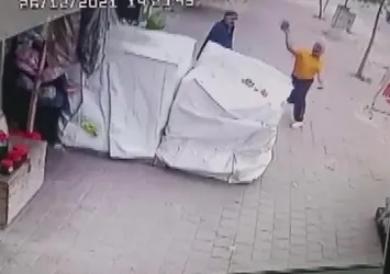 Adana'da dehşete düşüren olay! Dövüp bıçaklayan kocaya linç!