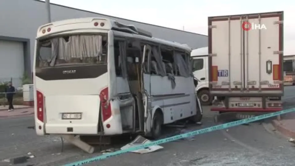 Konya’da işçi servisi ile TIR çarpıştı: 1 kişi öldü! 25 kişi yaralandı