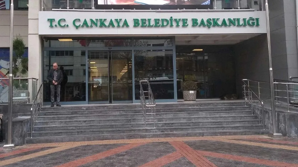 Chp'li Çankaya Belediyesi'ne operasyon! Başkan Güner yurt dışı dönüşü gözaltına alındı