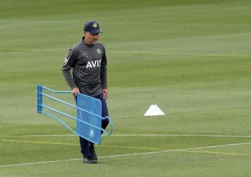 Fenerbahçe'de Vitor Pereira'nın işi zor! Berisha Rossi Crespo...