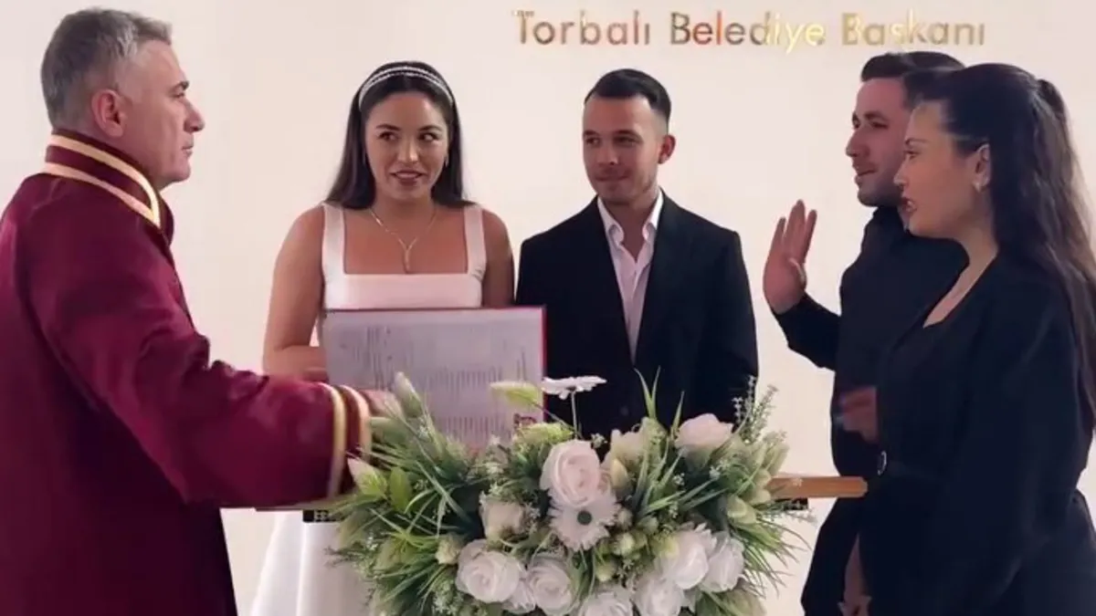Nikah memuruna şaka yapmak isteyince hayatlarının şokunu yaşadılar