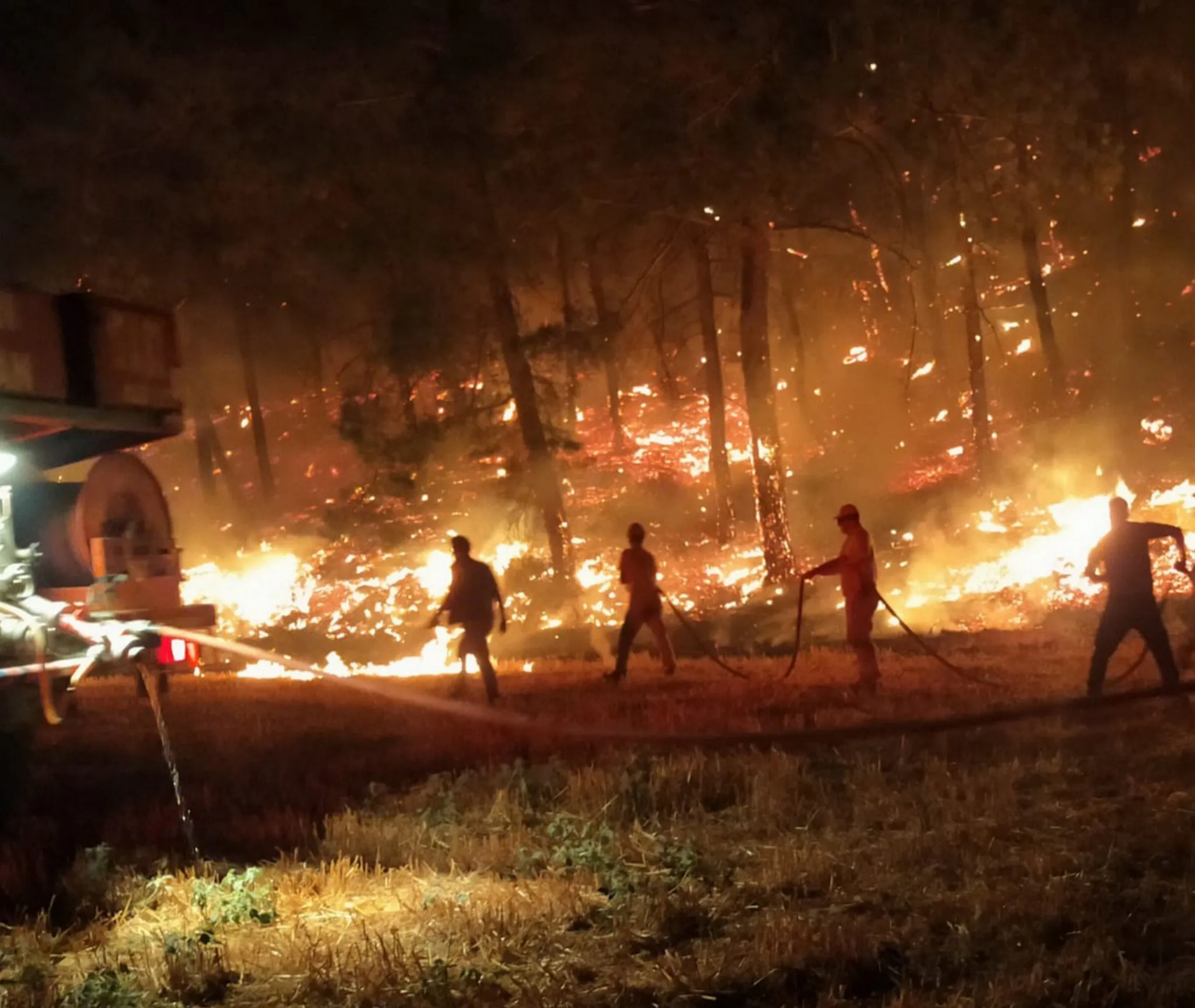 Çanakkale yangını başladı tatile çıktı: CHP'li başkan hala kayıp! Kimin dediği doğru: Yetkiler "dönüş yolunda" dedi kendisi "hastanedeyim"