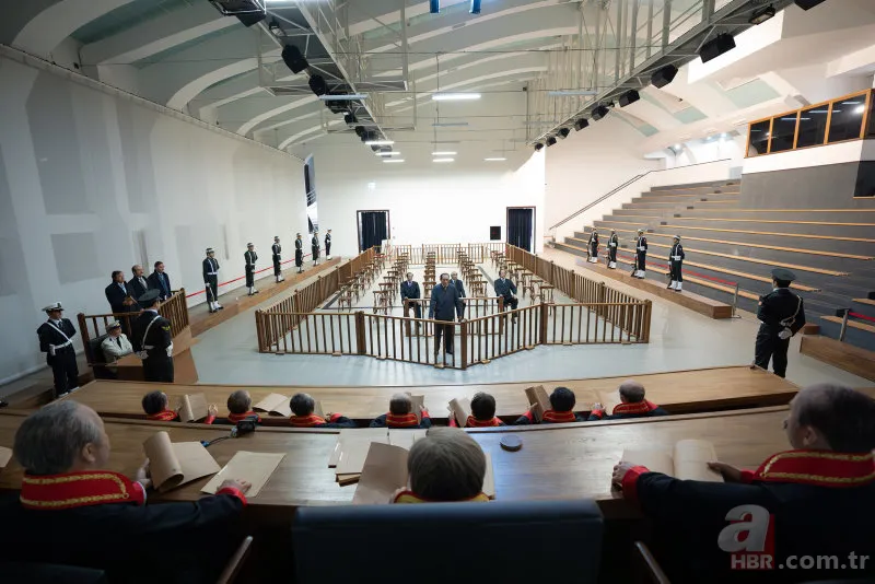 Adı "Yassı" namı "Yaslı" adaydı... Demokrasi ve Özgürlükler Adası olarak hafızalara ışık tutuyor 3