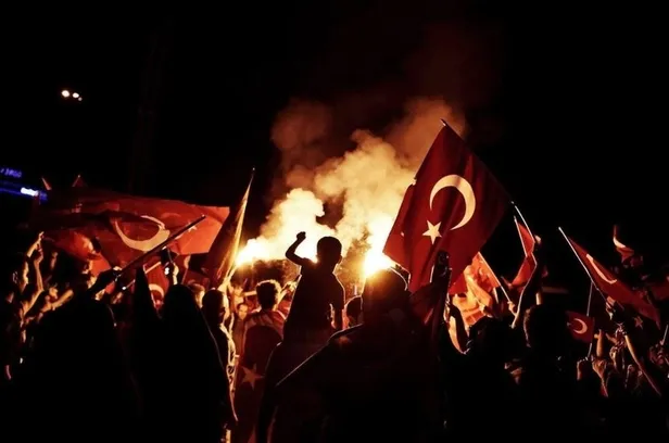 15 TEMMUZ MESAJLARI RESİMLİ SÖZLÜ! 15 Temmuz anlamlı, duygusal, yeni, yazılı ve resimli ve Türk Bayrağı görselleri - mesajları...