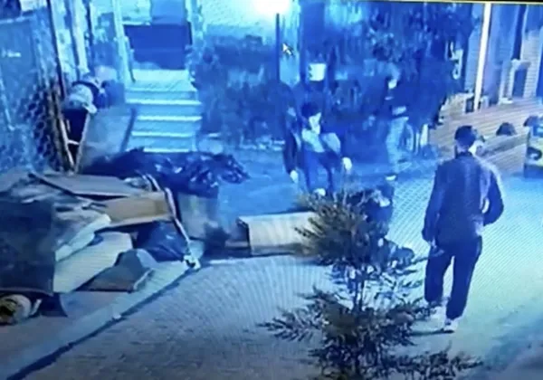 1639896980628.jpg İstanbul’da dehşet anları! Kurşun yağdırdılar - 5