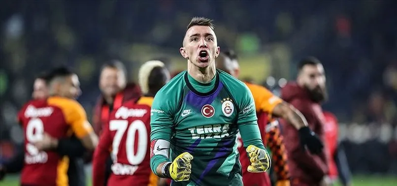 Galatasaray'da Muslera'ya yeni sözleşme! İşte detaylar...