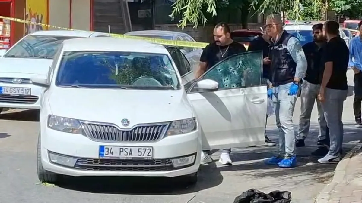 Çekmeköy’de seyir halindeki otomobile silahlı saldırı: 26 yaşındaki sürücü hayatını kaybetti
