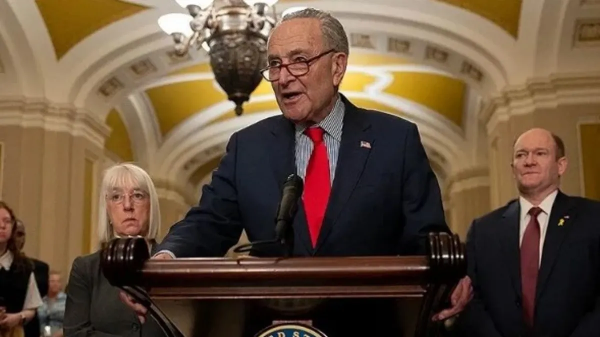 ABD'li Demokrat Senatör Schumer'e Gazze tepkisi! Basın toplantısında protesto şoku