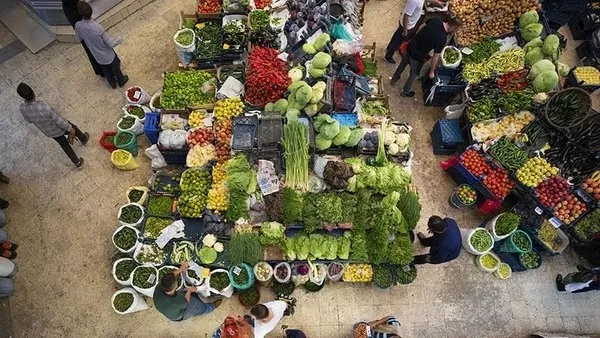 Marketlere yeni düzenleme yolda! Artık o sebze ve meyveler açıkta satılamayacak