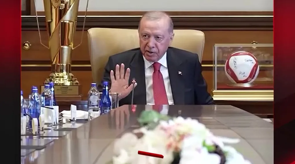 ŞAMPİYONLAR KÜLLİYE'DE