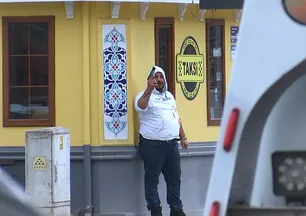 Kocaeli’de film gibi olay! Kendini bıçakla yaraladı: Tutuklandı