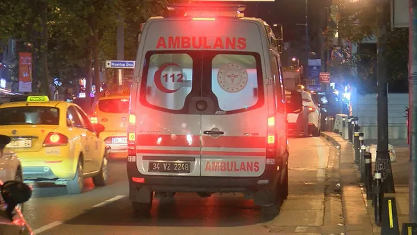 istanbul-sislide-engelli-scooter-surucu-cop-kamyonunun-altinda-kalarak-oldu-1625810864123.jpg İstanbul Şişli'de engelli scooter sürücüsü çöp kamyonunun altında kalarak öldü! - 3
