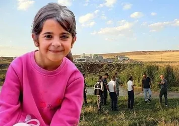 Narin Güran cinayetinde şok ayrıntı! Yıkanan deliller bunlar mı? Evinin balkonunda görüntülenmiş!