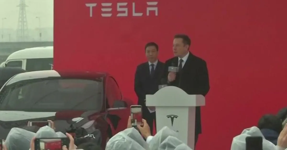Elon Musk tarihe geçti!