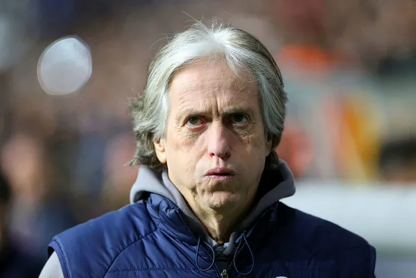 1675549033496.jpg Brezilyalı eski futbolcu Casagrande'den Jorge Jesus'a şoke eden sözler: "Güvenilmez birisi ve mesleki ahlakı yok" - 1