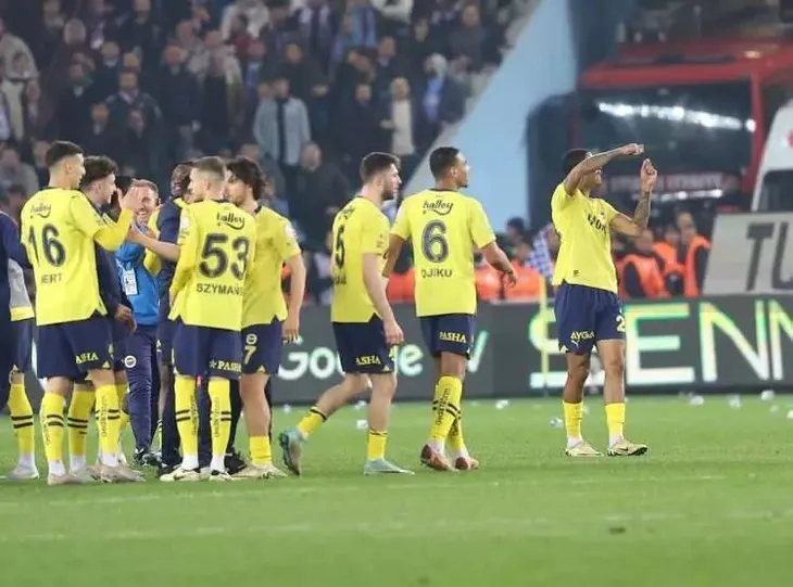 Fenerbahçeli Oosterwolde’den Trabzonspor taraftarına çirkin el hareketi! Olayların fitilini ateşledi