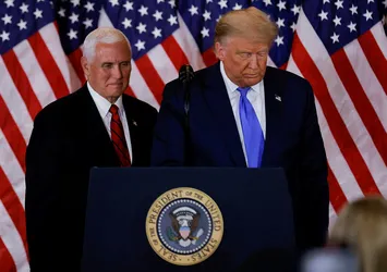 Donald Trump kabinesinden ilk istifa haberi