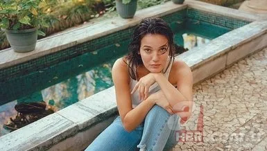 Yargı dizisinin Ceylin'i Pınar Deniz kaç yaşında? İşte güzel oyuncu Pınar Deniz'den en özel kareler... 5