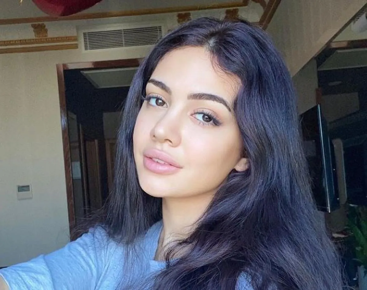 Ece Ronay kimdir, kaç yaşında, ne iş yapıyor? Fenomen Ece Ronay gözaltına mı alındı son dakika?