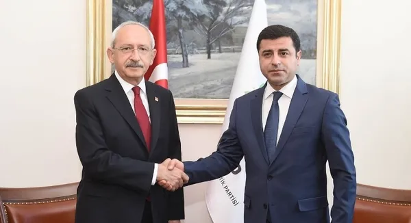 Kobani olaylarında terörden hüküm giyen Selahattin Demirtaş sesli mesajla Kemal Kılıçdaroğlu’na oy istedi!