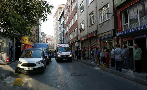 Son dakika: İstanbul'da oğlunun gözü önünde kurşun yağmuruna tutuldu - 2