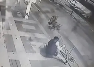 Küçükçekmece’de isyan ettiren görüntü! Dakikalarca…