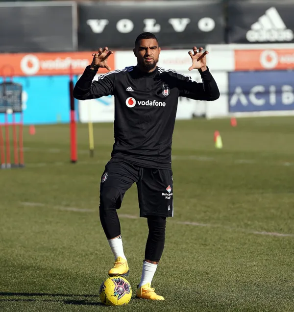 Kevin Prince Boateng Beşiktaş'ta ilk antrenmanına çıktı - 3