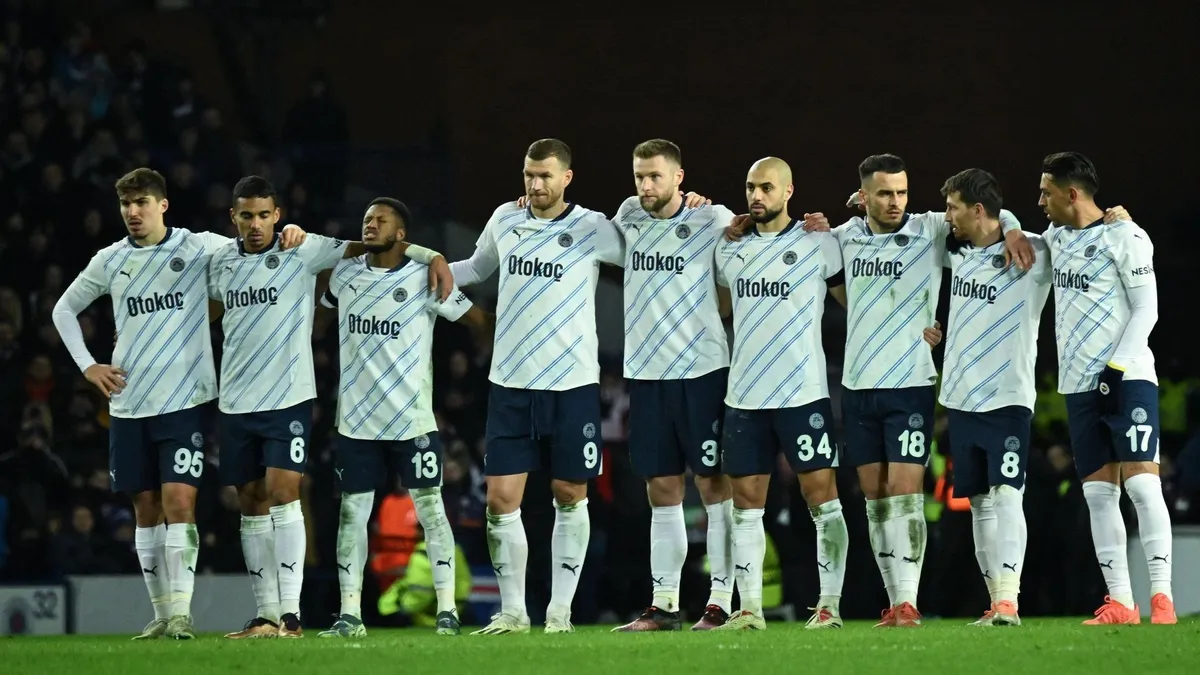 Glasgow Rangers - Fenerbahçe maçı sonrası Mourinho'ya eleştiri: Kadıköy'deki hataları...
