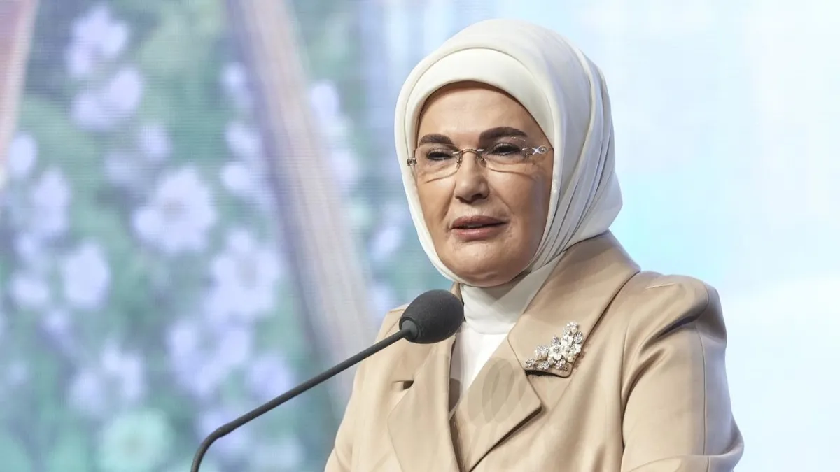 Emine Erdoğan'dan Babalar Günü'nde anlamlı mesaj - 1