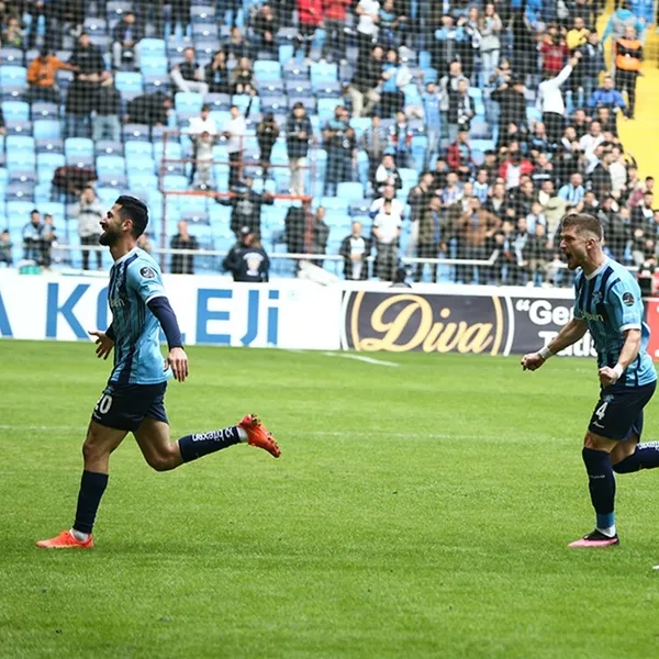 1694353830463.jpg Eski Galatasaraylı yıldız Fenerbahçe yolunda! Süper Lig'de transfer bombası patlıyor! İşte o isim... - 8