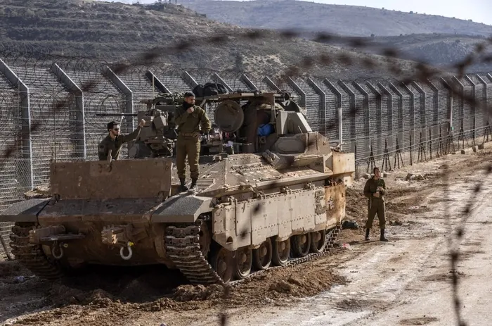 netanyahu-saraya-meydan-okuyor-isgal-guclerinden-suriyede-skandal-karar-1741764336194.jpg İsrail işgal güçleri Suriye'de (AA)