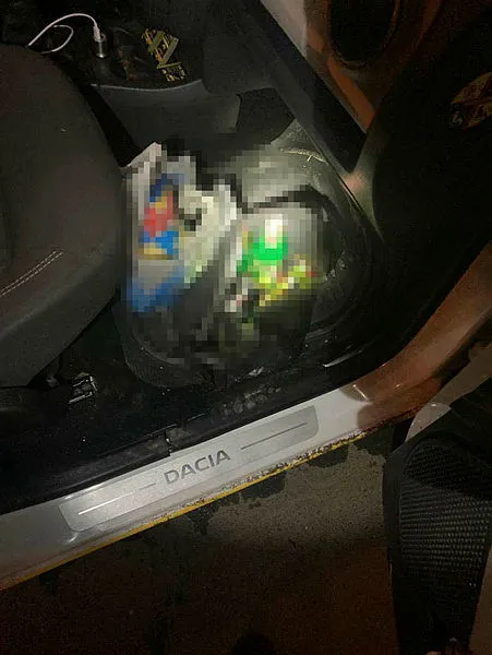 Düzce’de kısıtlamada evlere içki taşıyan taksiciye 6 bin 150 lira ceza kesildi - 4